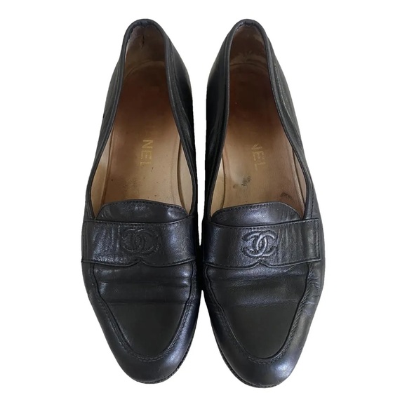 CHANEL LAMBSKIN & PATENT LEATHER BLACK LOAFERS - Picture 1 of 10